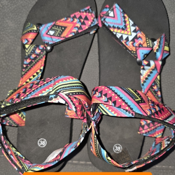 Shoes - Colorful Geometric Sandals